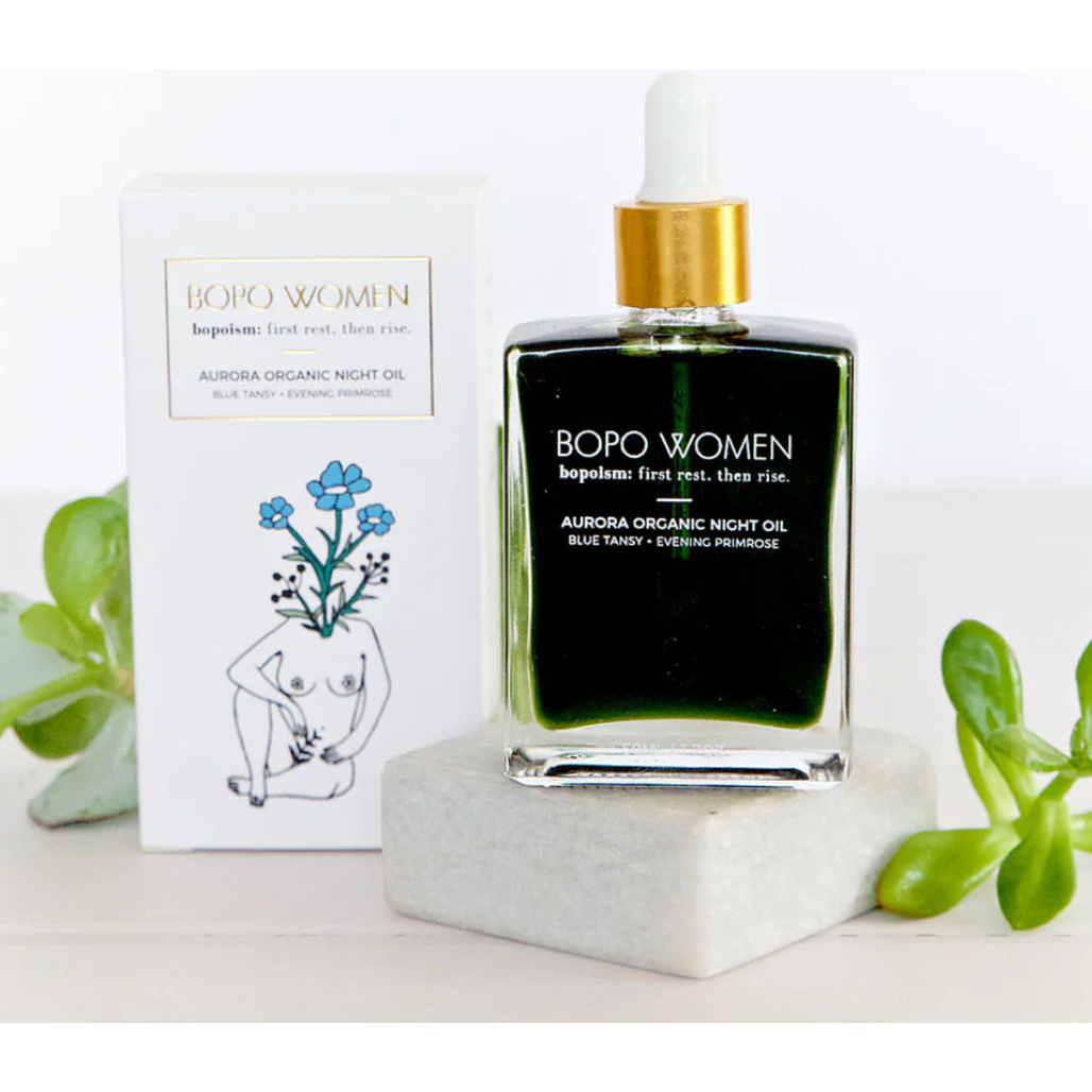 Aurora Organic Night Oil

A deeply hydrating &amp; healing organic night oil, starring blue tansy, to relieve dry or inflamed skin. Macadamia, evening primrose and avocado oils create a rich and replenishing elixir, while lemon, lavender and bergamot oil provide a subtle, sweet scent. This oil can be used as a deeply healing night oil in place of moisturiser or serum.Particularly suits dry and dehydrated skin types. Wake up to glowing, plant-kissed skin everyday.