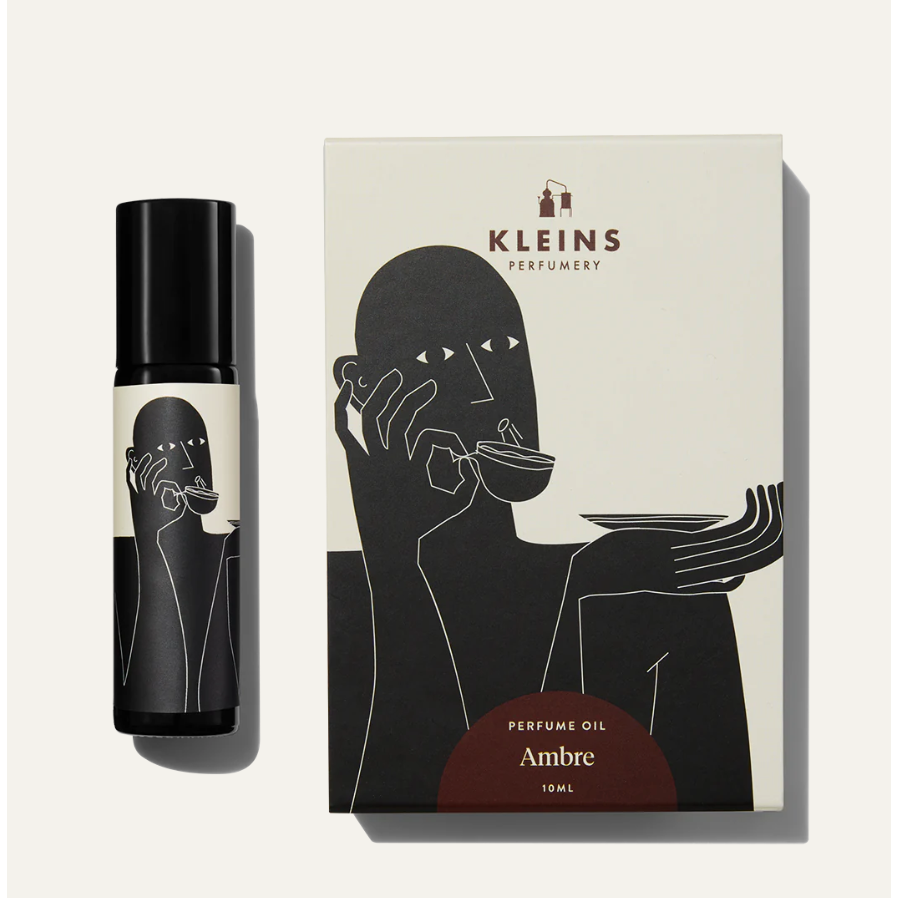 & Ambre Perfume Oil

Deep warm notes of sweet resinous Amber are enhanced by precious Peru Balsam and the ever decadent Tonka Bean.