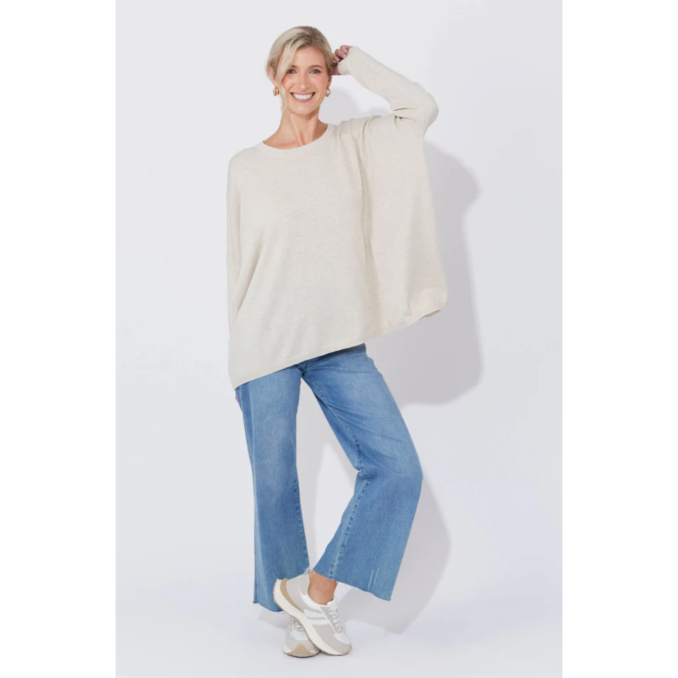 Haven Jumper - Sand. one size

The Haven Jumper is our idea of the ultimate relaxed-fit, modern knit. Designed with dropped shoulders, a round neckline, and a vibrant, electrifying colour palette, this knit offers the perfect way to brighten up your winter wardrobe. Crafted from ultra-soft cotton, this knit layers beautifully over simple T-shirts or classic button-downs. Pair it with a denim skirt or relaxed linen pants for an easy, stylish look.