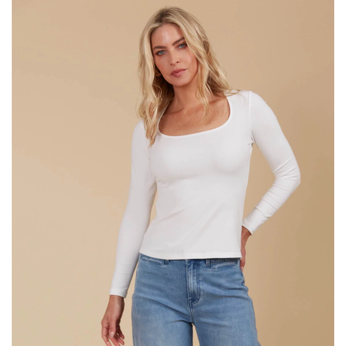 Naria Scoop Neck Top

The Naria Scoop Neck Top redefines a wardrobe staple with its modern design and luxurious feel. It features a square neckline and a fitted, yet stretchy silhouette. Ideal for layering during the cooler months, the Naria Scoop Neck Top is a timeless addition to any closet.