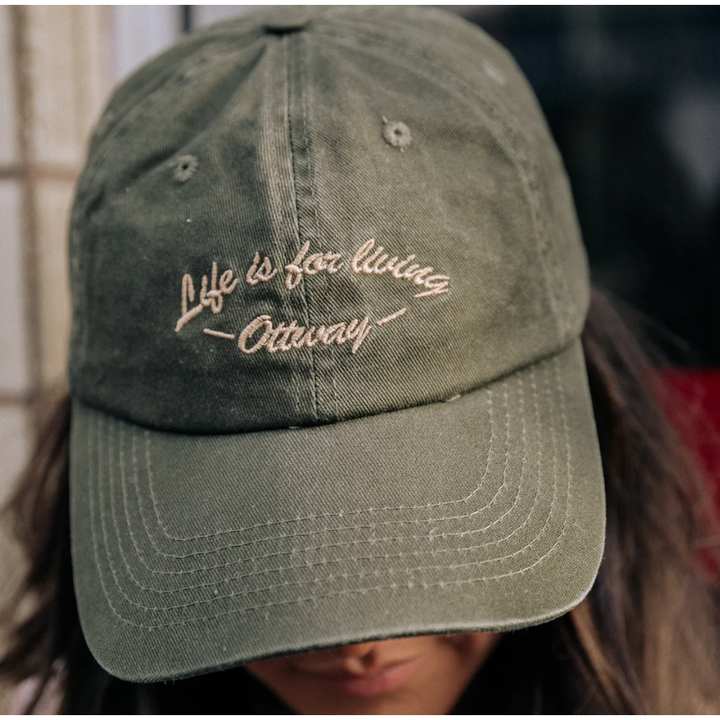 Living Cap - Washed Green
The perfect cap made for cruising through the city or strolling on the beach. This classic six-panel baseball cap will never go out of style. Easily worn with any outfit, this Ottway accessory is a staple.