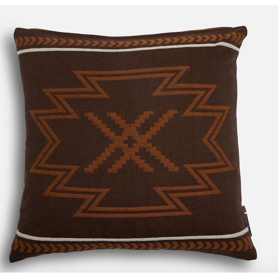 Seeker Cushion -Coffee 55x55cm

It's back! Unleash some cozy nostalgia with our Seeker Cushion Cover in Coffee. It's the OG comfort vibe, now with an extra shot of warmth for your home! This guy is reversible too.