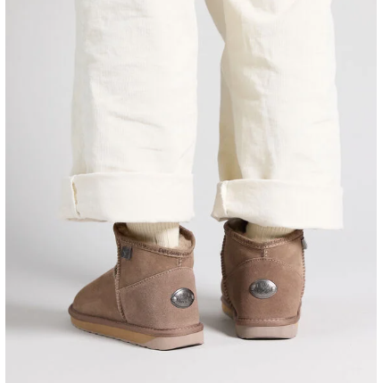 Platinum Slim Darling - Mushroom

A perfect blend of style and comfort, this piece is crafted from the softest, water-resistant sheepskin for a warm, breathable fit that moves with you. Its slim, flattering silhouette adds an effortlessly chic touch, while the flexibility of the rubber outsole means you can take it anywhere. Whether you’re at home or out and about, this is comfort that looks as good as it feels. Our boots may feel firm at first, but soften with wear, for lasting comfort.