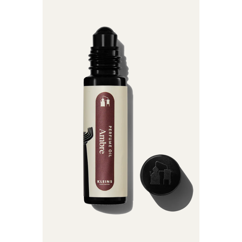& Ambre Perfume Oil

Deep warm notes of sweet resinous Amber are enhanced by precious Peru Balsam and the ever decadent Tonka Bean.